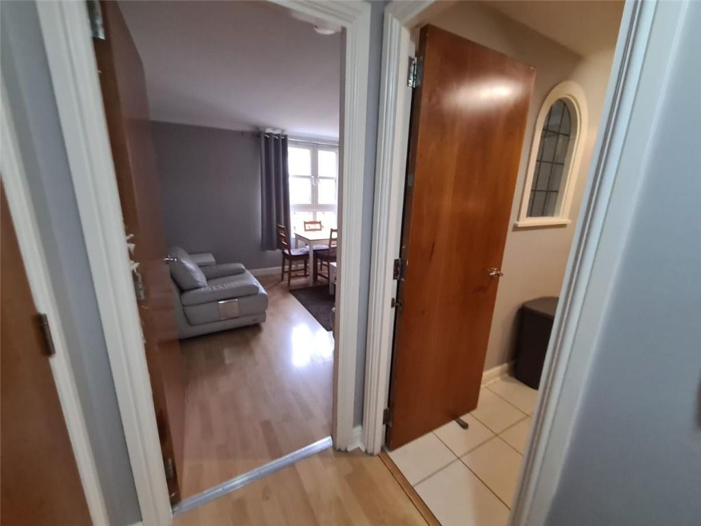 Property photo 3 of 10 Photo 3