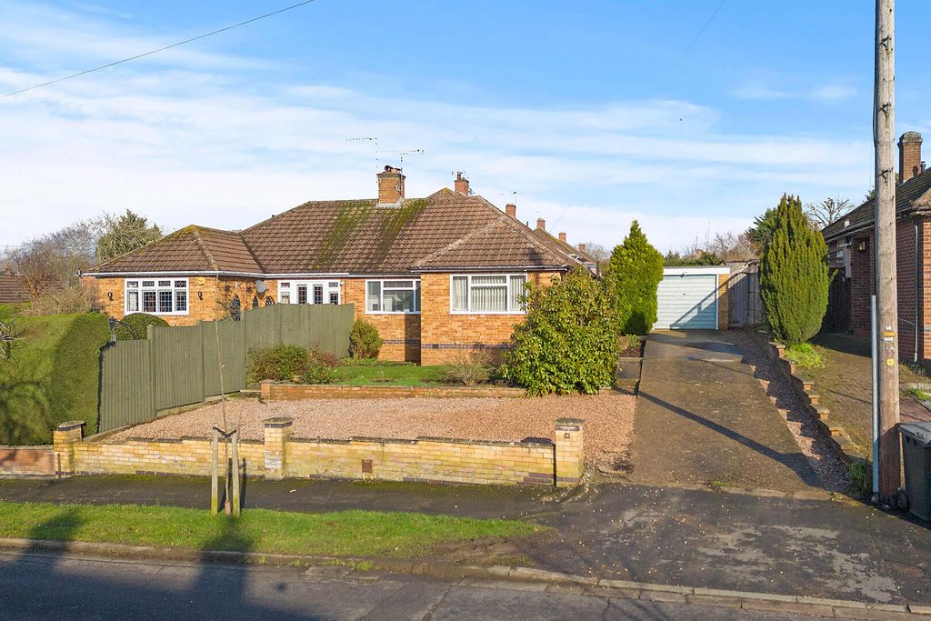 Property photo 2 of 31 Front (Exterior)