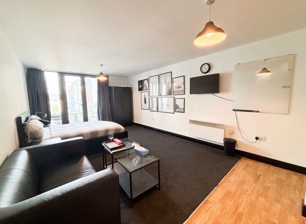 Property photo 3 of 8