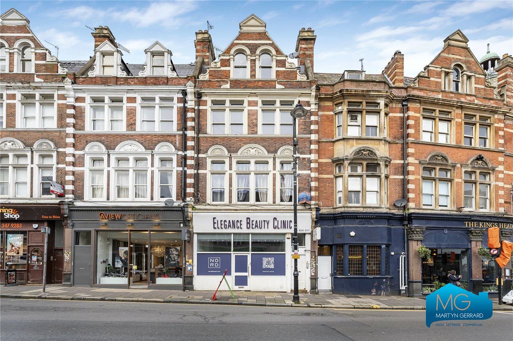 Property photo 2 of 15 Picture No. 24