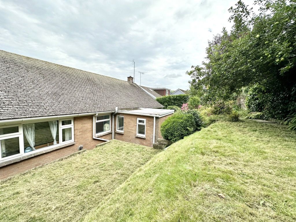 Property photo 2 of 23 Picture No. 32