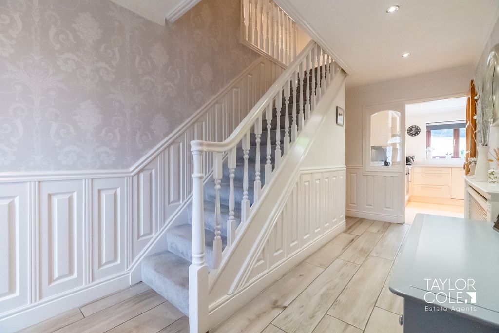 Property photo 2 of 50