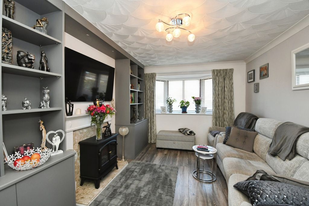 Property photo 3 of 14 Pbox-Img.Jpg