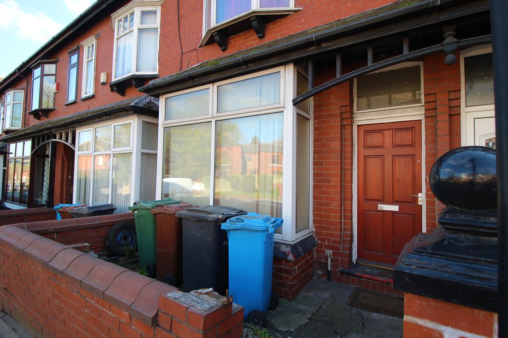 Property photo 2 of 8