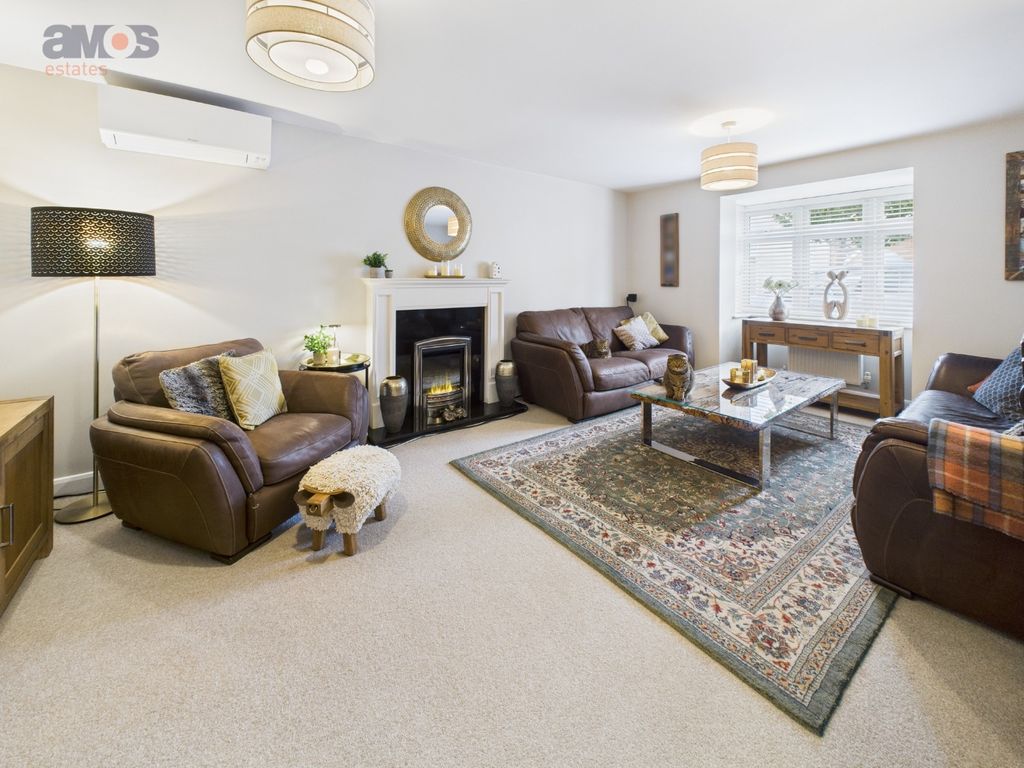 Property photo 3 of 31 4502975