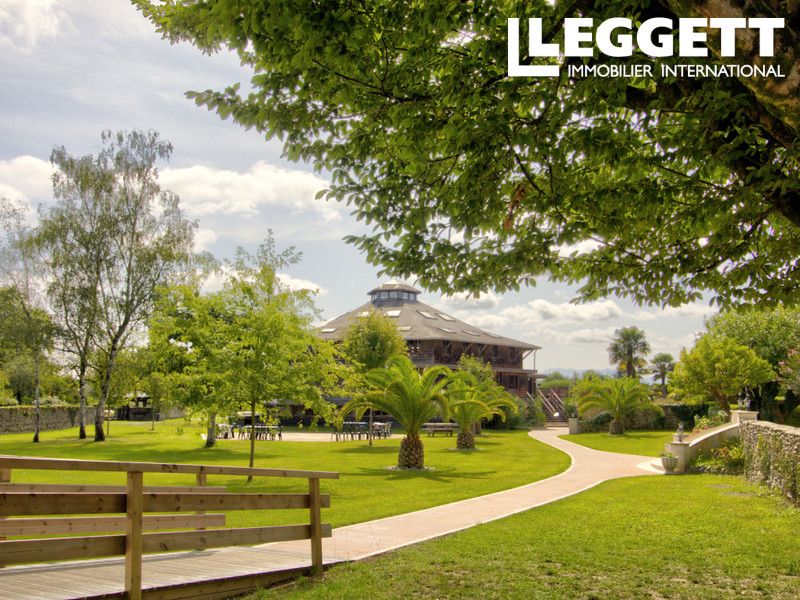 Property photo 2 of 10