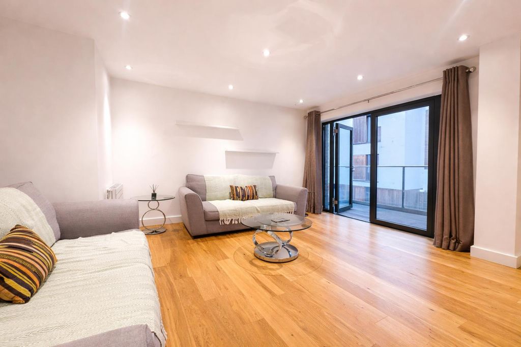 Property photo 2 of 10 Chatgpt Image Jan 20, 2026, 11_09_47 Am.Png