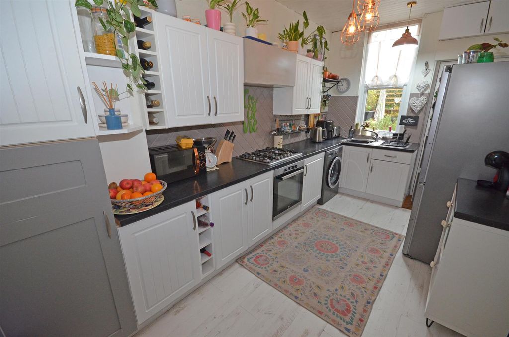 Property photo 3 of 22 09.Jpg