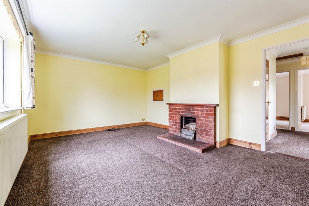 Property photo 3 of 16