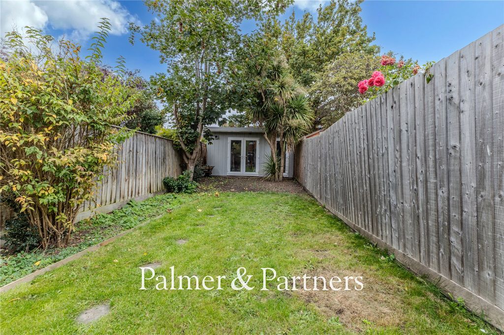 Property photo 2 of 16 Picture No. 04