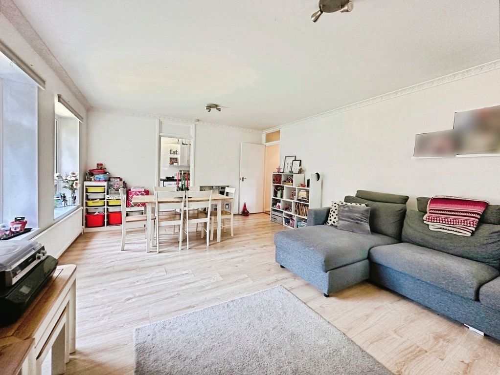 Property photo 2 of 9 Pbox-Img.Jpg