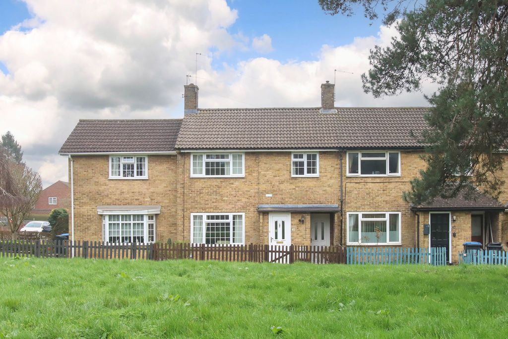 Property photo 1 of 12 Photo 13