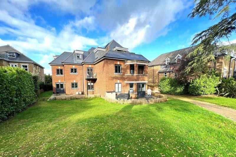 Property photo 1 of 7