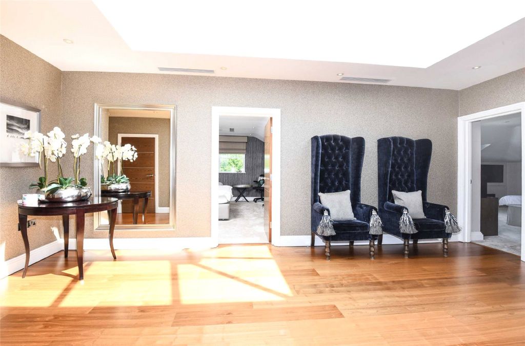 Additional image 7 of 3 bed flat to rentMurano House, 389 Cockfosters Road, Hadley Wood, Hertfordshire EN4