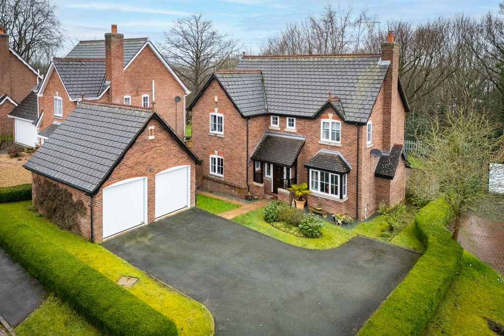 Property photo 1 of 33 Aerial 1