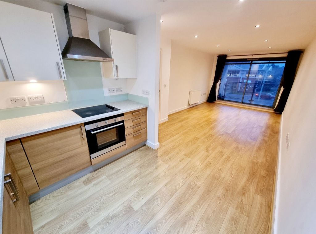 Property photo 1 of 7 Kitchen