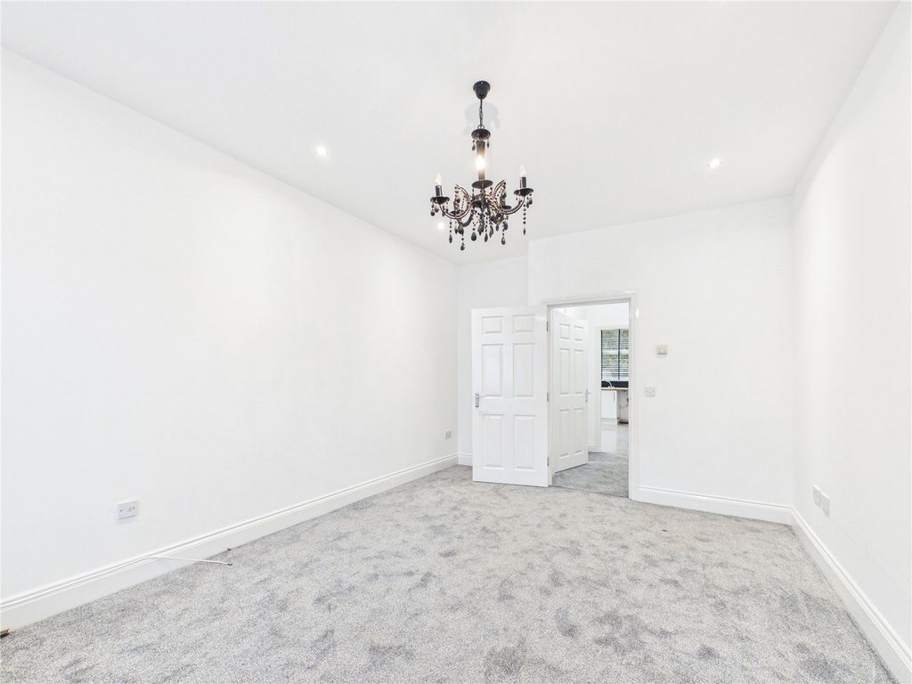 Property photo 2 of 15 Picture No. 01