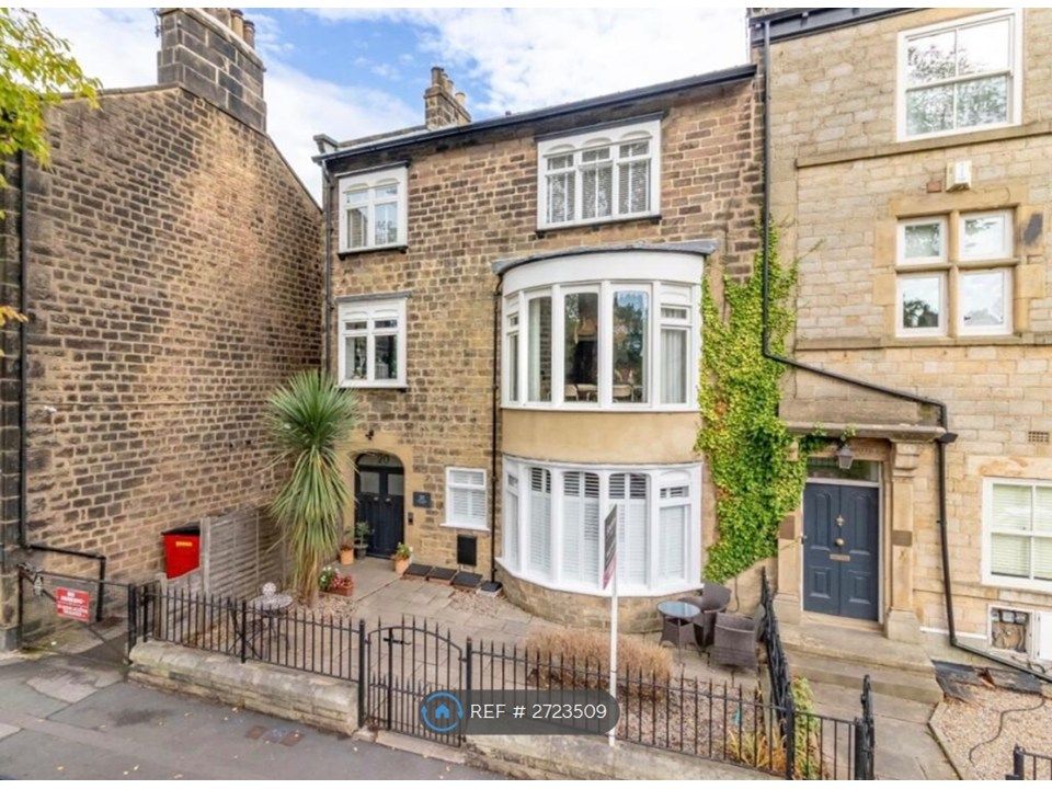 Property photo 1 of 12