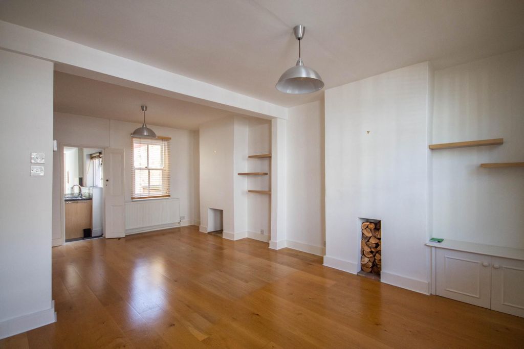 Property photo 3 of 16 Img_9057.Jpg