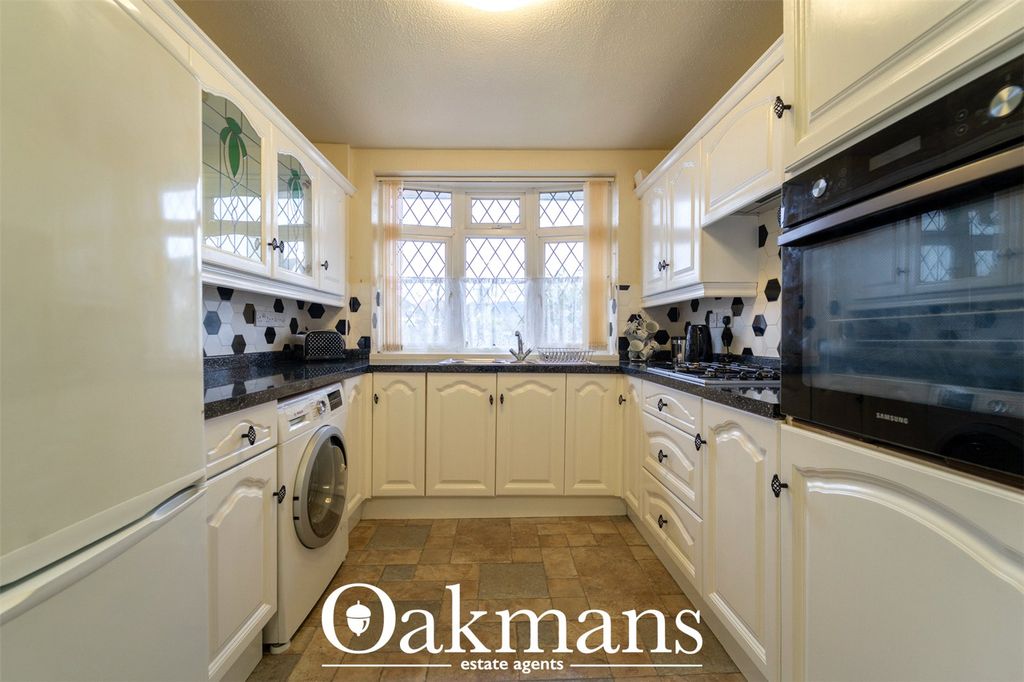 Property photo 3 of 30 Picture No. 18