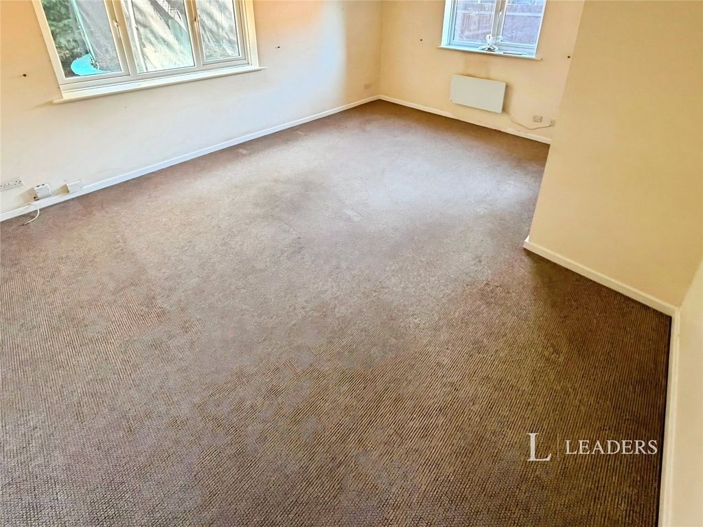 Property photo 2 of 6 2