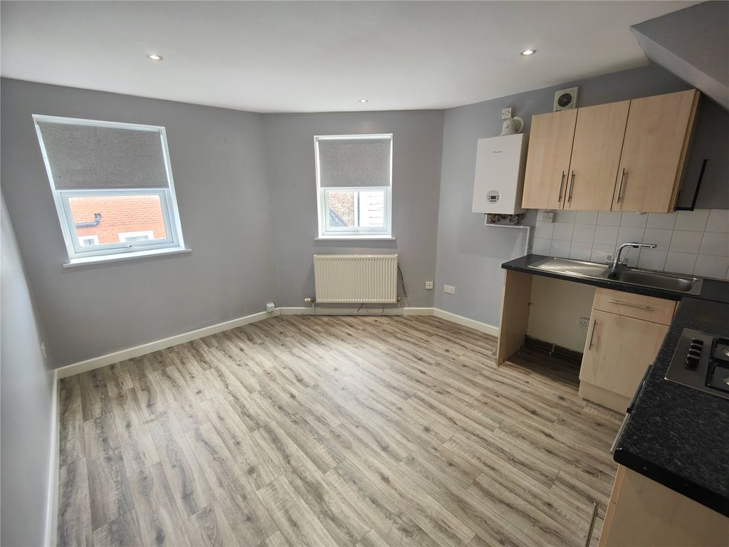 Property photo 2 of 7 Picture No. 13