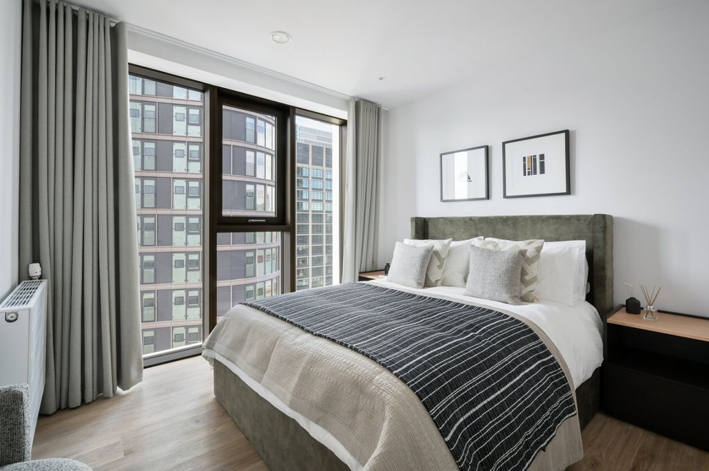 Property photo 1 of 25