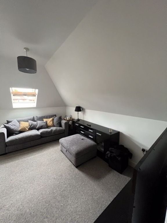 Property photo 2 of 9 Photo 2