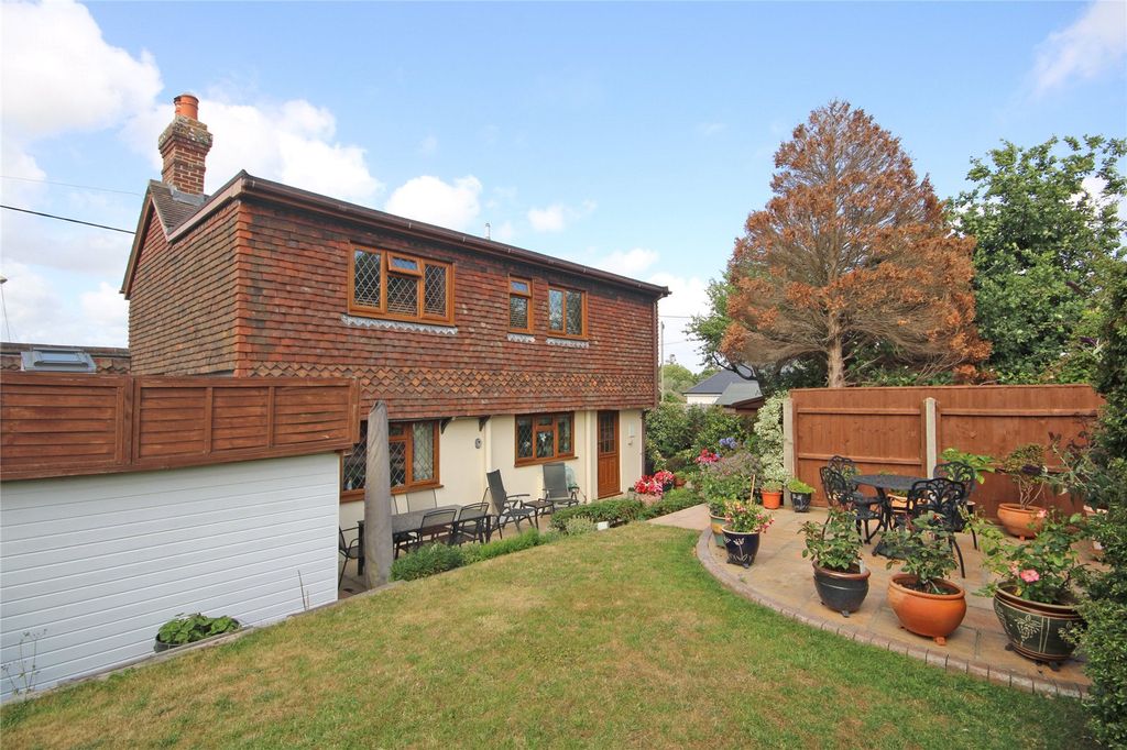 Property photo 2 of 19 Picture No. 23
