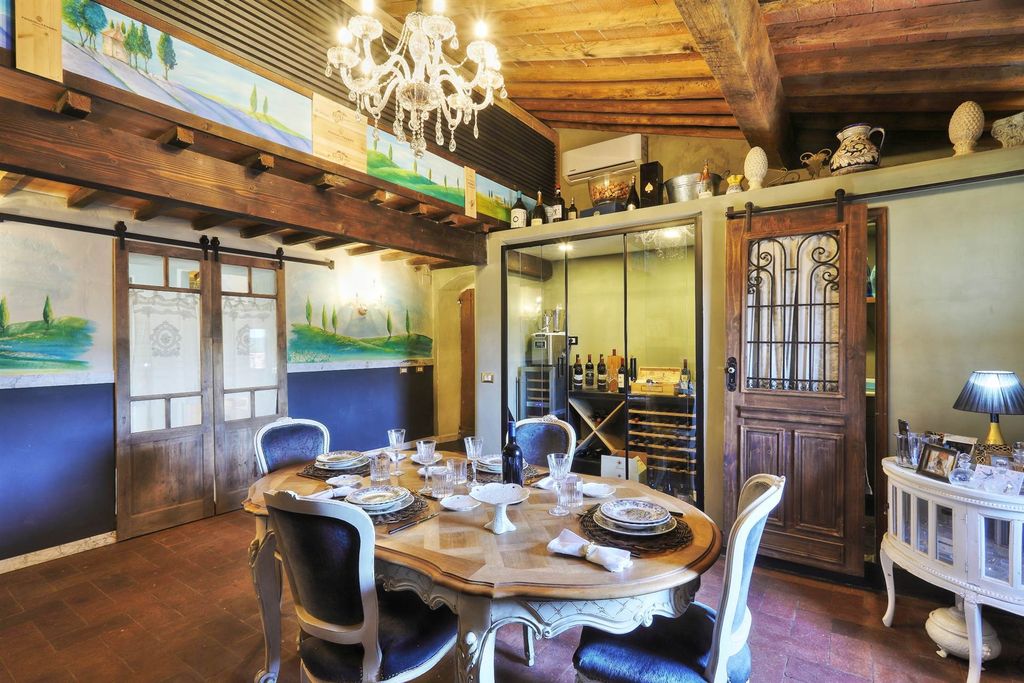 Property photo 1 of 28