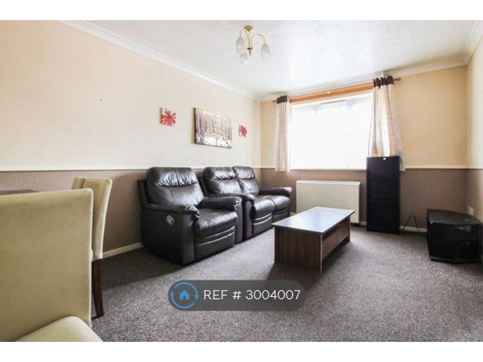 Property photo 2 of 6 Living Room