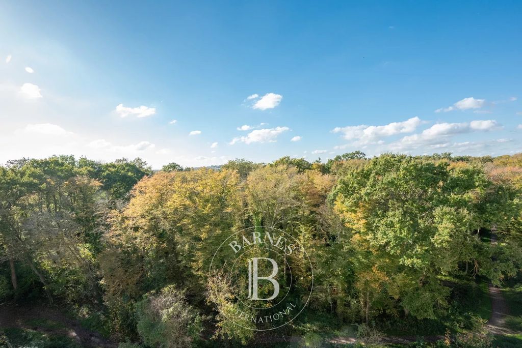 Property photo 3 of 11