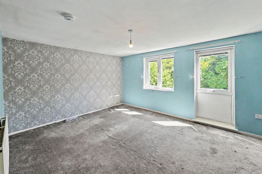 Property photo 2 of 15 149 Tag Croft, Ingol, Preston, Lancashire, Pr2 7Aj