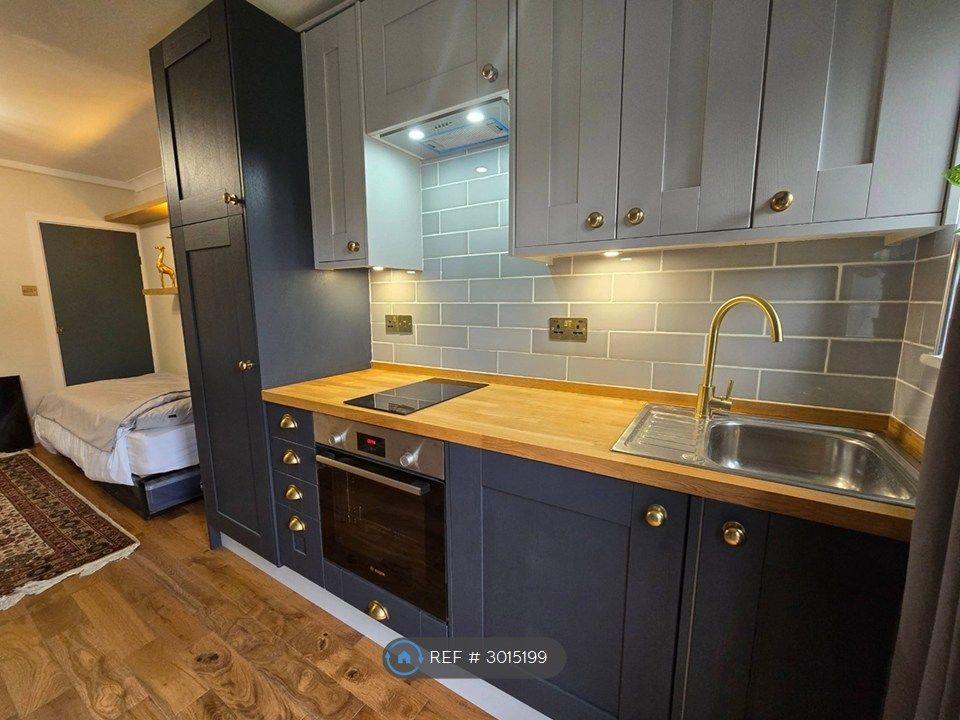 Property photo 3 of 8 Kitchen Area