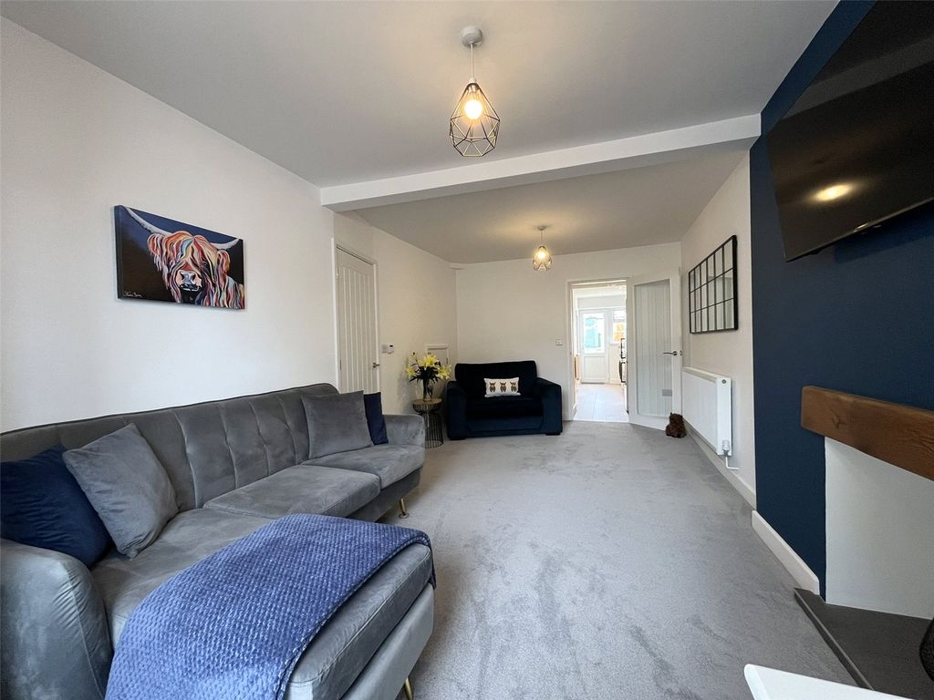 Property photo 3 of 17 Picture No. 30