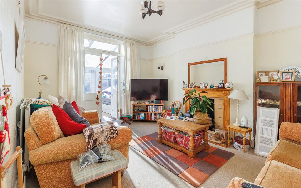 Property photo 3 of 27 8.Jpg