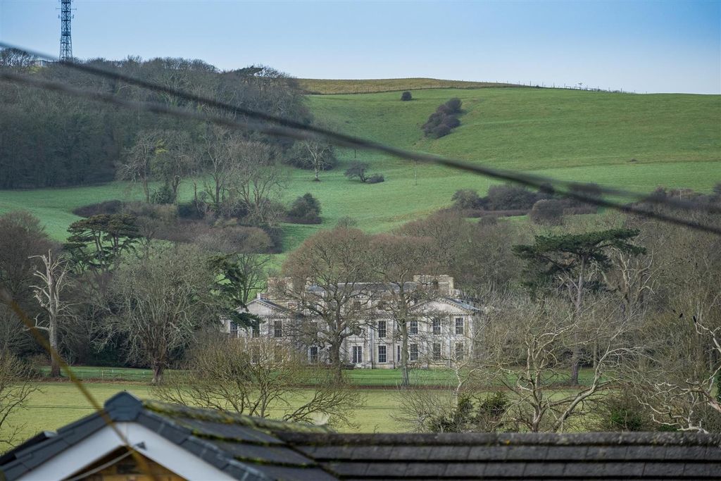 Property photo 2 of 18 Views Over Stenbury.Jpeg