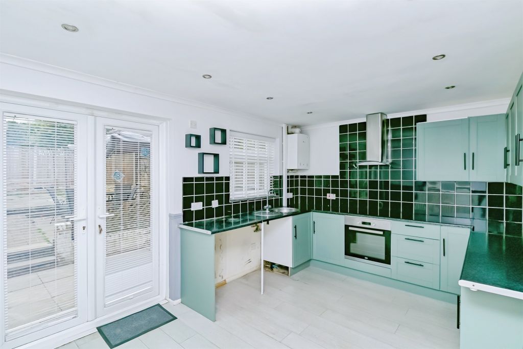 Property photo 3 of 18