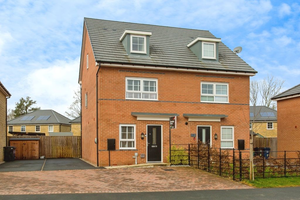 Property photo 1 of 20 Front