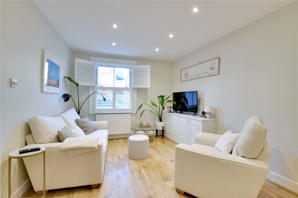 Property photo 2 of 20 Picture No. 02