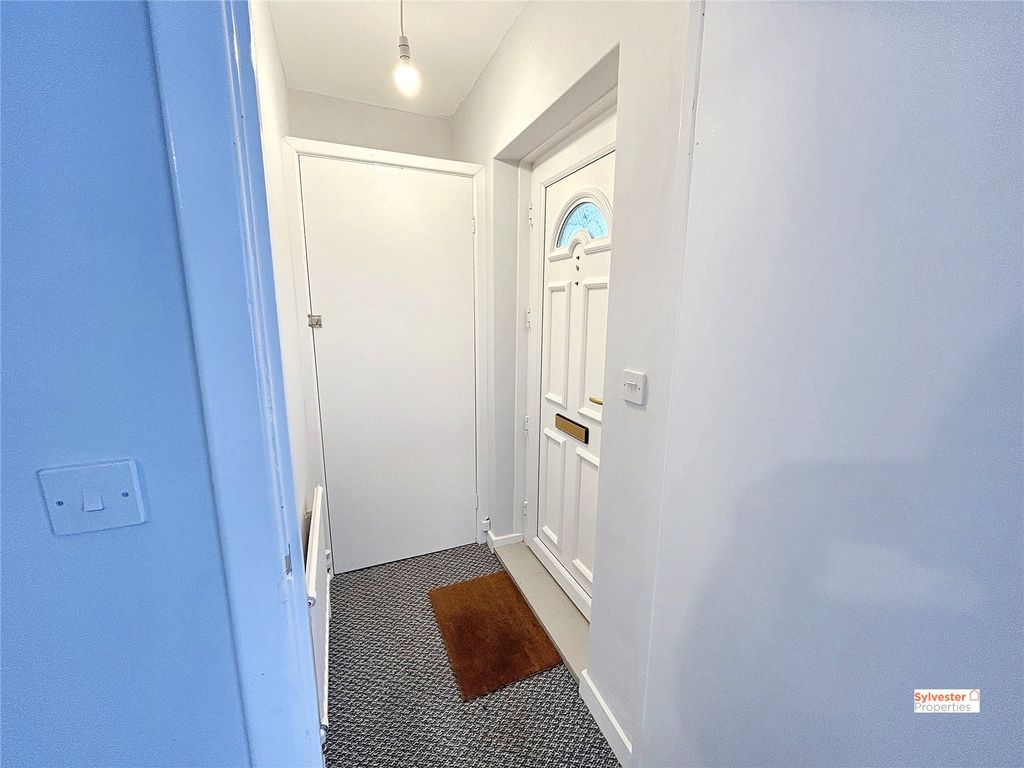 Property photo 3 of 16 Picture No. 18