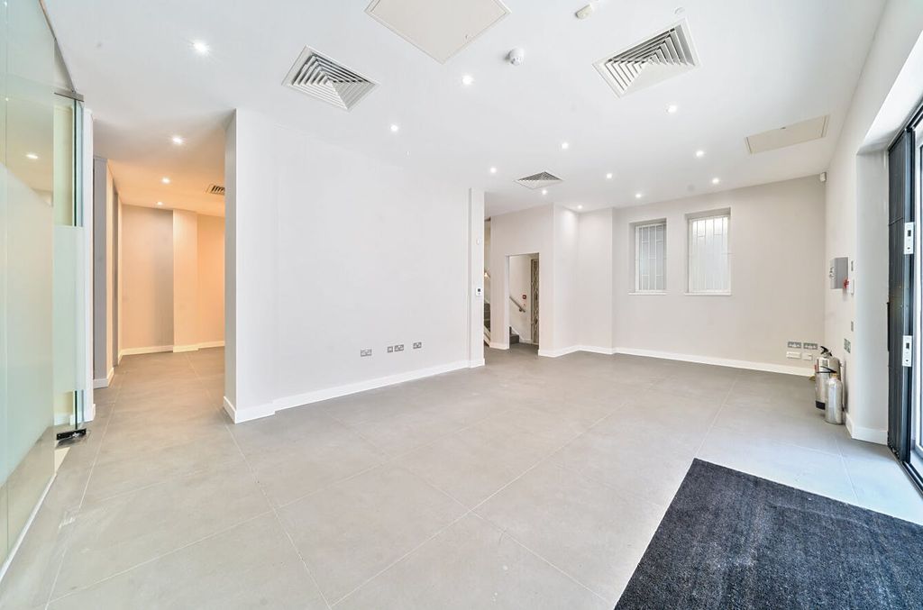 Property photo 3 of 12 129834911683093B8Aa889Arw1.Jpg