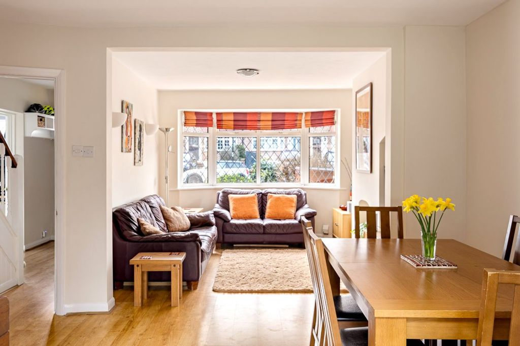 Property photo 3 of 18