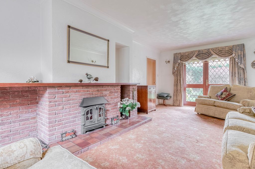 Property photo 3 of 18