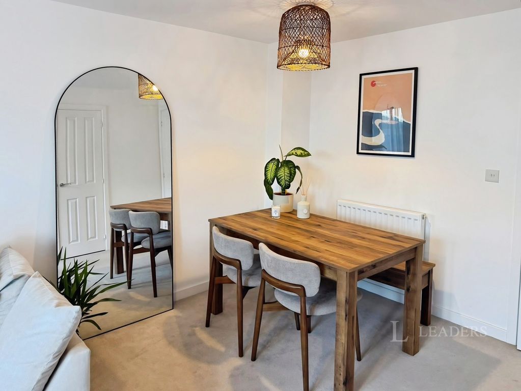 Property photo 3 of 16 Pbox-Img.Jpg