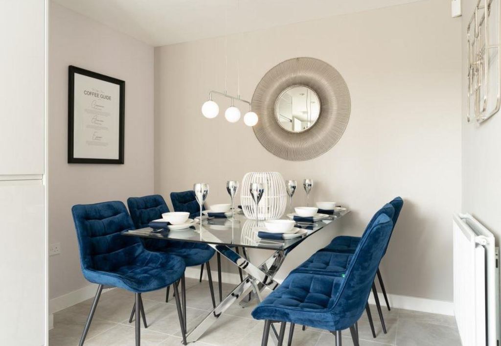 Property photo 1 of 6 Dining.Jpg
