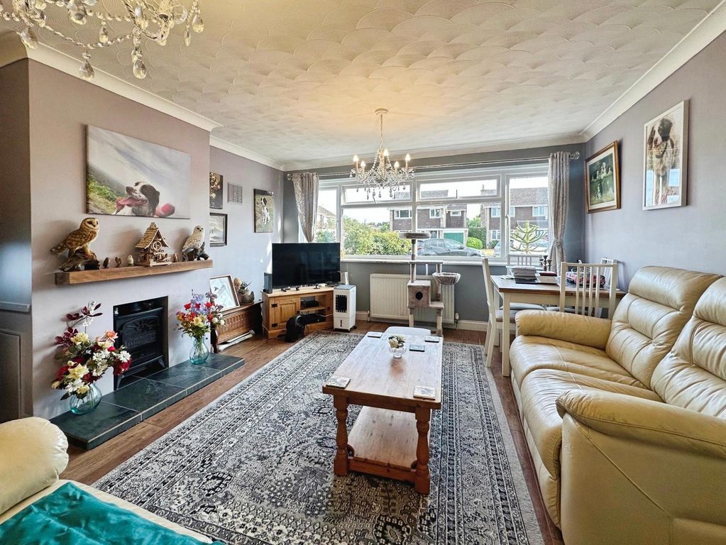 Property photo 2 of 16 Pbox-Img.Jpg