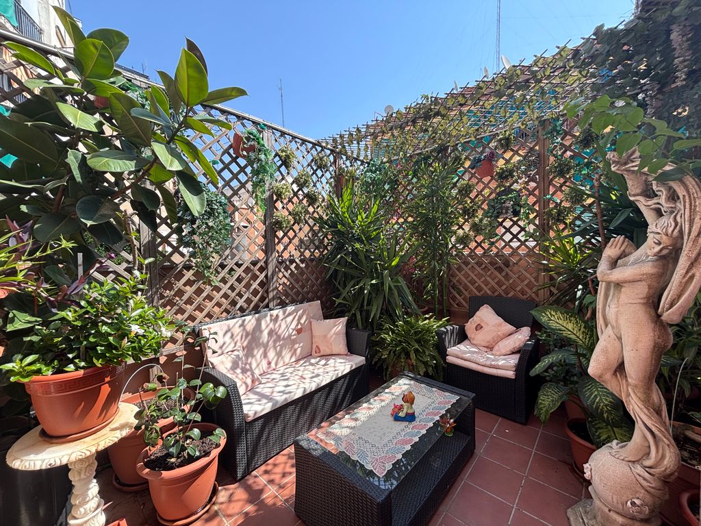 Property photo 2 of 43