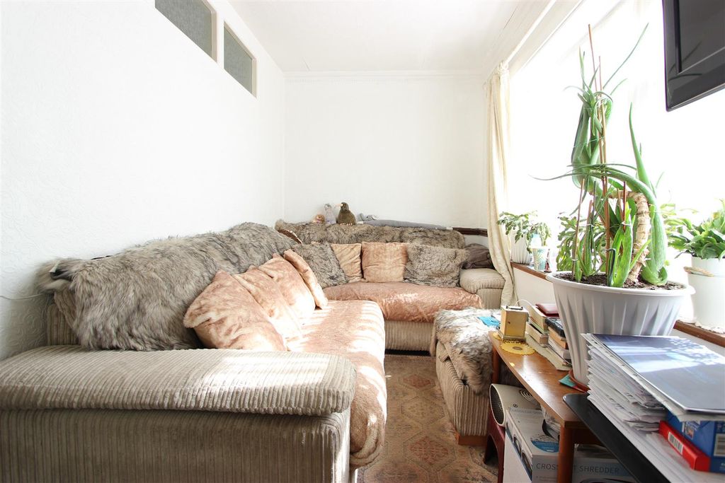 Property photo 2 of 14 Img_1091.Jpg