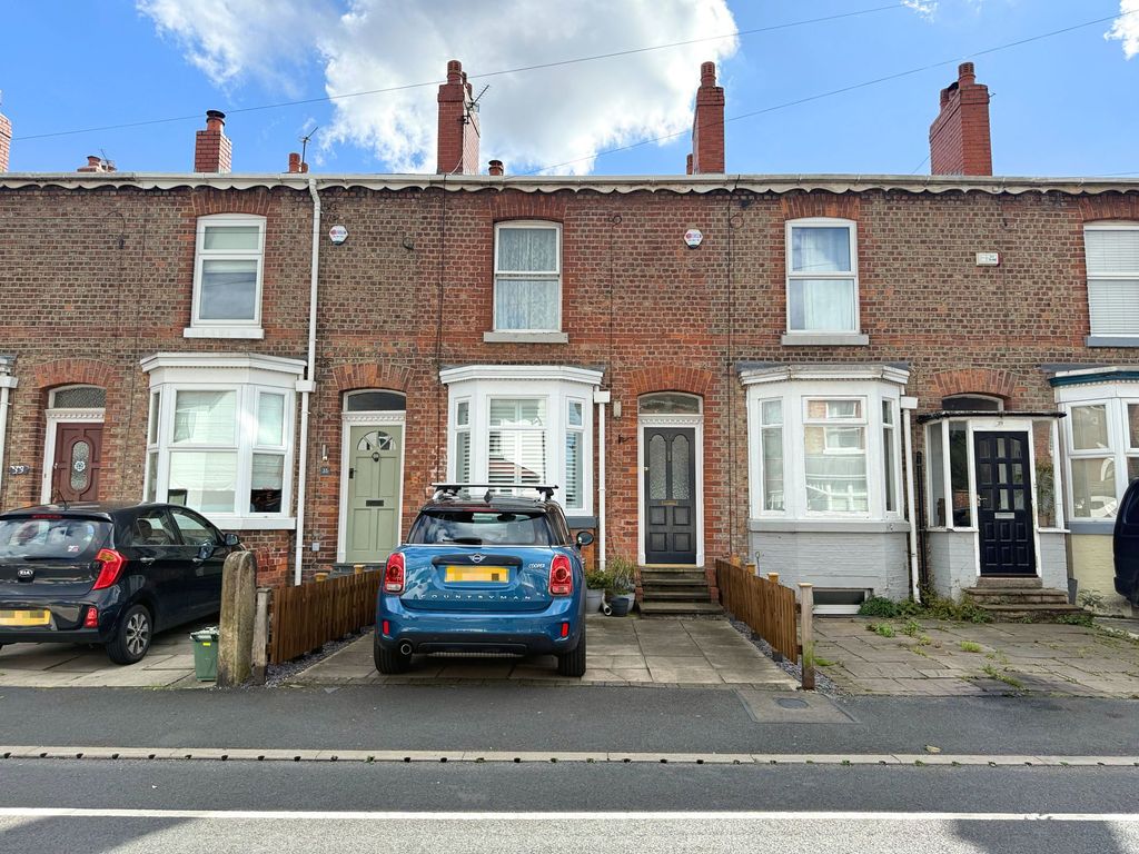 Property photo 1 of 28